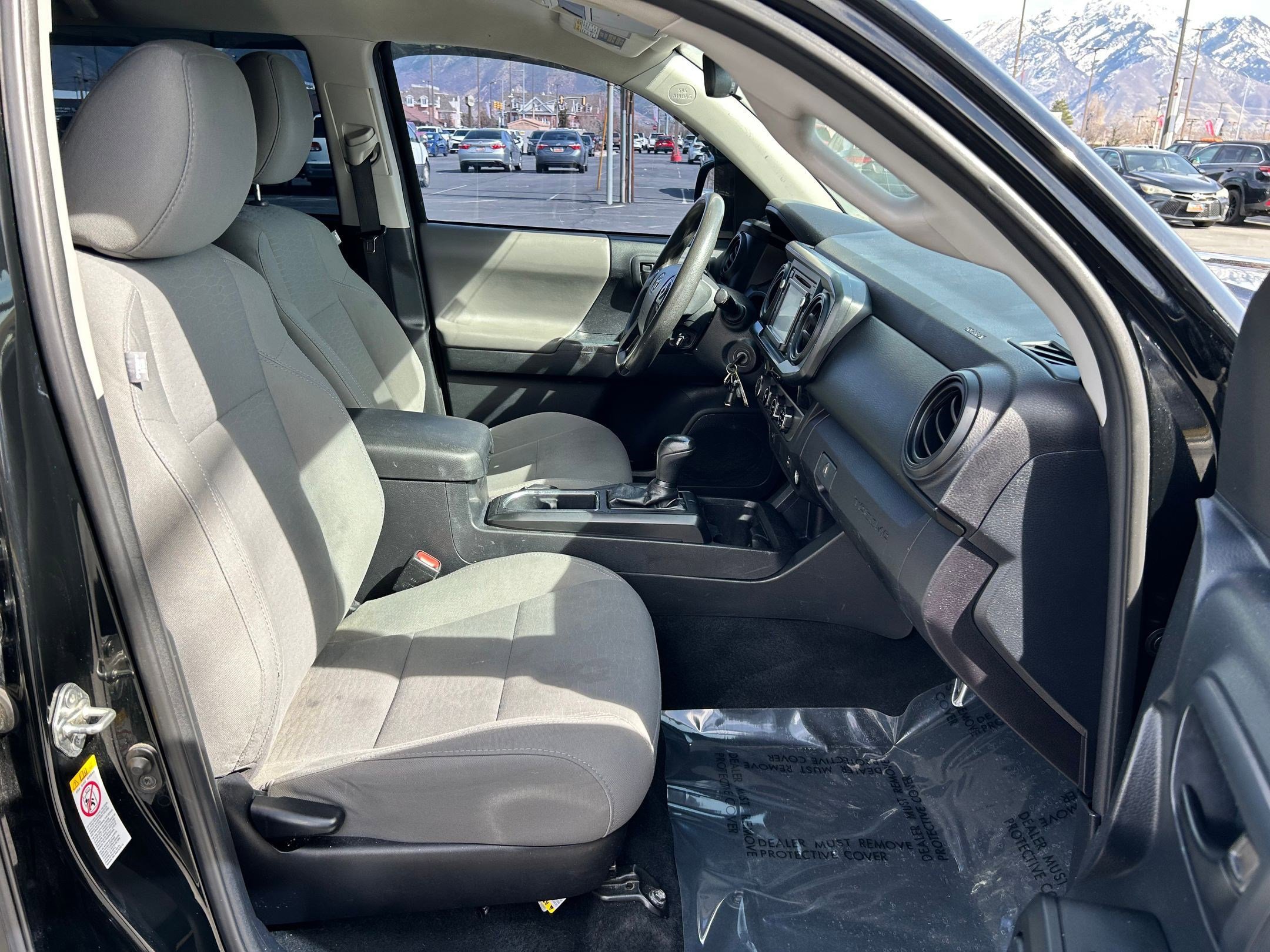 Used 2018 Toyota Tacoma SR image 28