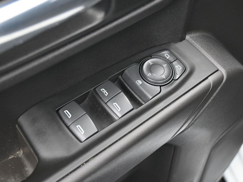 Used 2023 Chevrolet Silverado 1500 Custom image 16