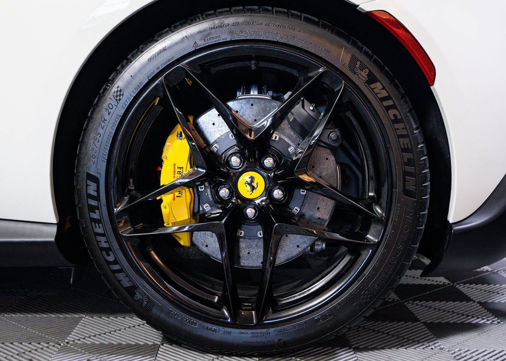 Certified 2024 Ferrari Roma Spider image 10