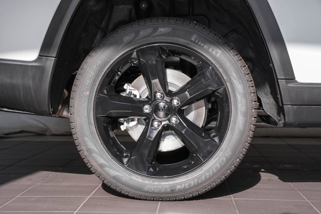 New 2025 Jeep Grand Cherokee L Limited w/ Luxury Tech Group II image 18