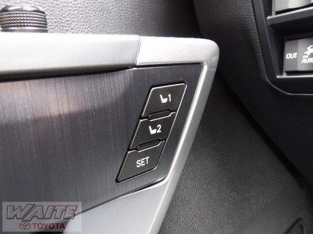 Certified 2024 Toyota Sequoia Platinum image 22