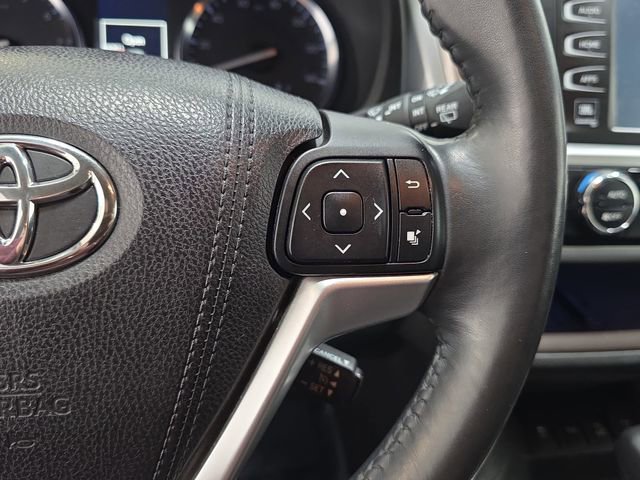 Used 2015 Toyota Highlander Limited image 18