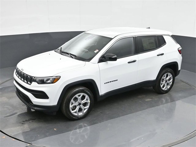 Used 2025 Jeep Compass Sport image 33