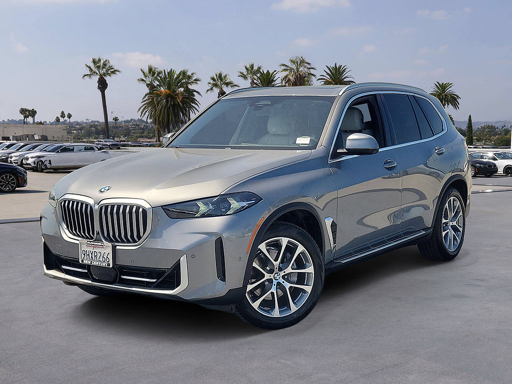 Used 2024 BMW X5 sDrive40i w/ Parking Assistance Package RWD image 1