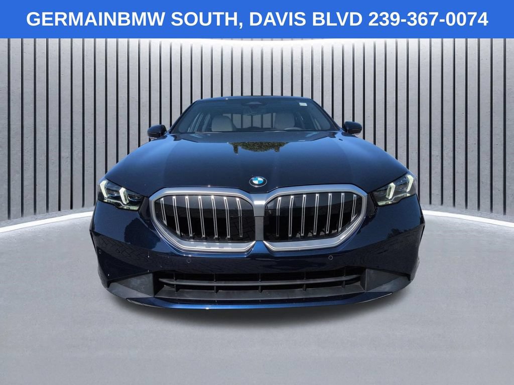 Used 2026 BMW 530i w/ Premium Package RWD image 10