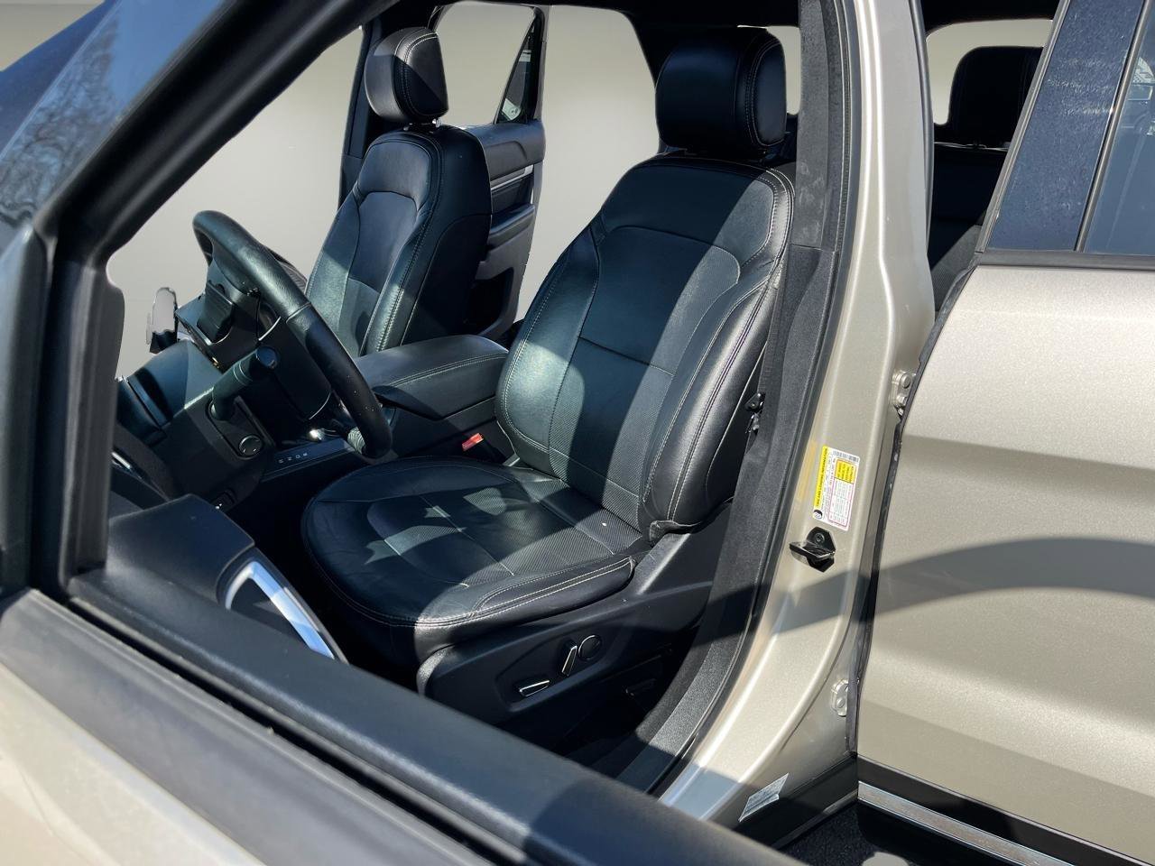 Used 2017 Ford Explorer Limited image 14