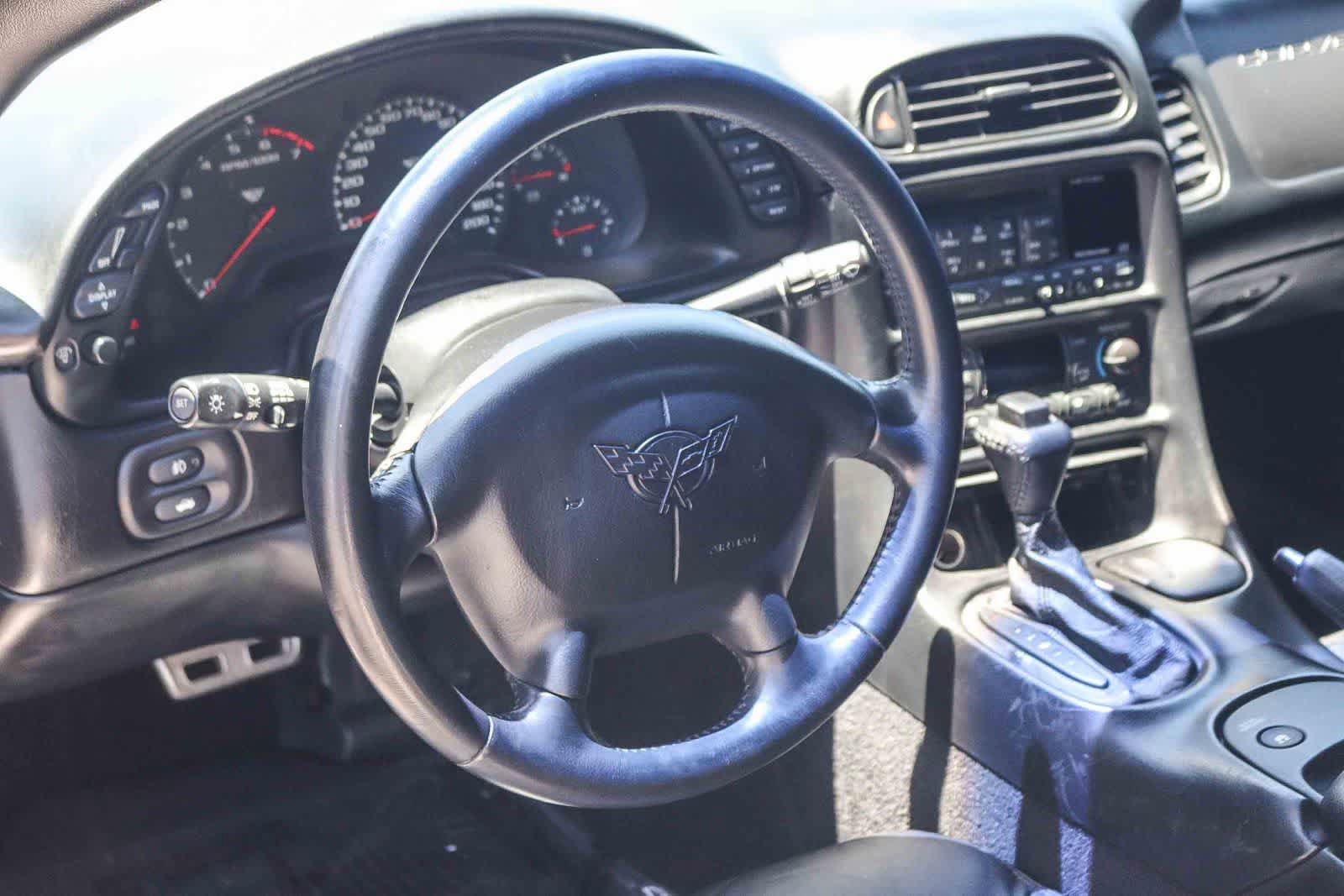 Used 2002 Chevrolet Corvette Convertible w/ Preferred Equipment Group2 RWD image 13