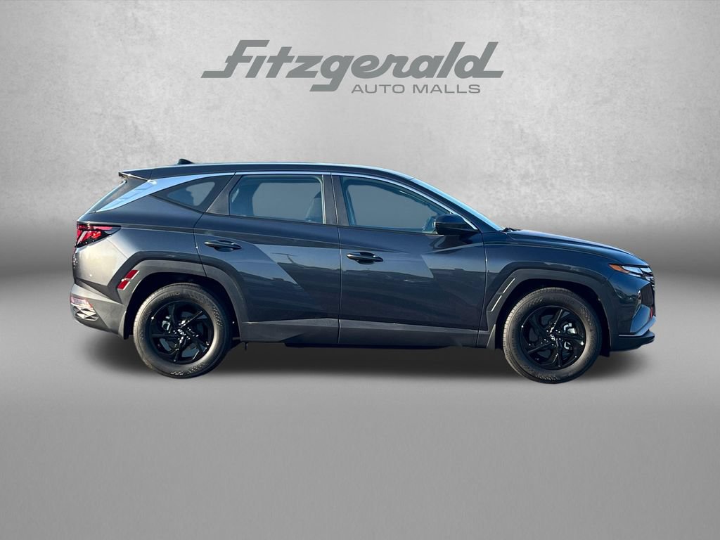 Used 2023 Hyundai Tucson SE FWD image 3