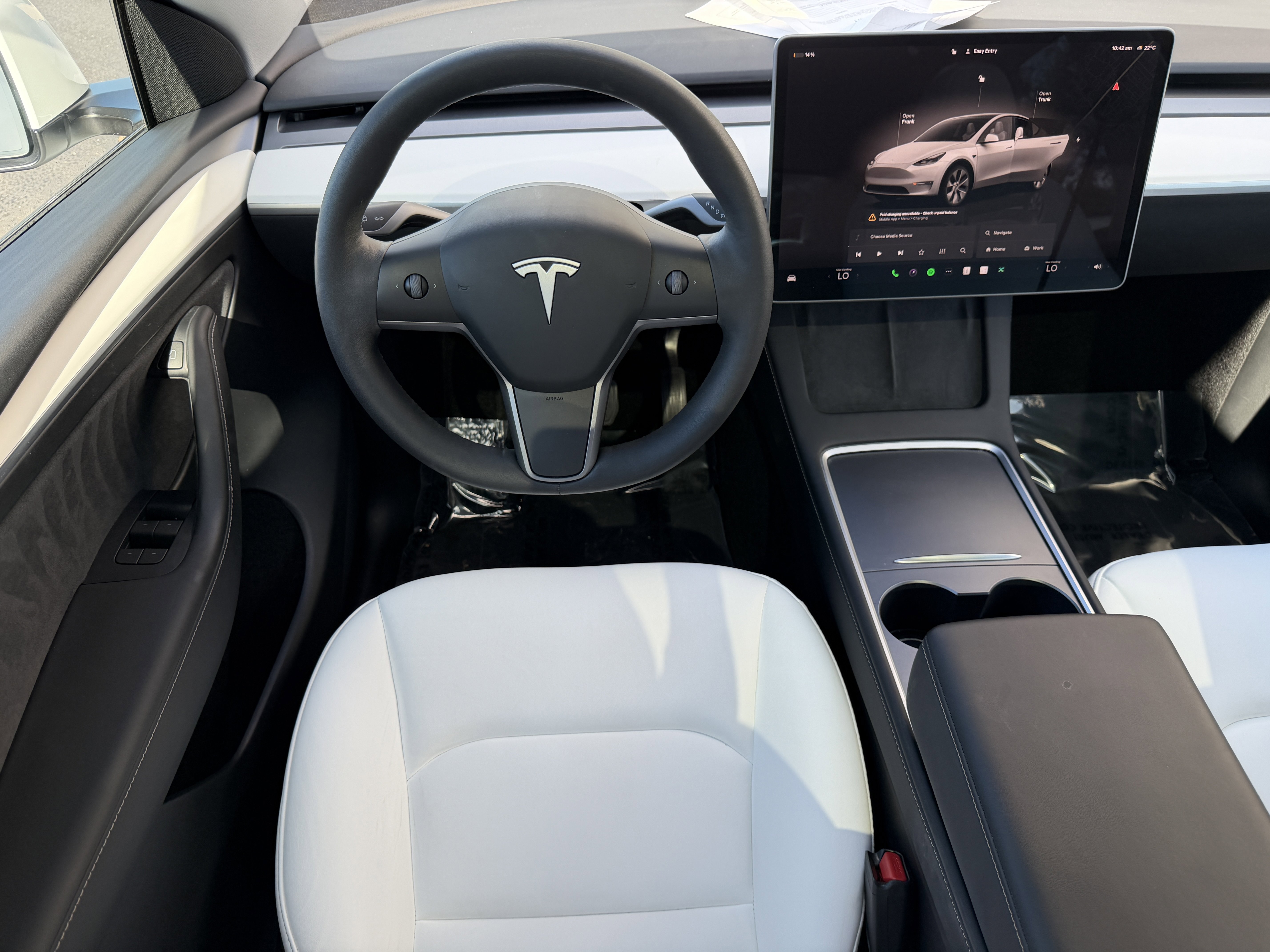 Used 2023 Tesla Model Y Long Range image 18