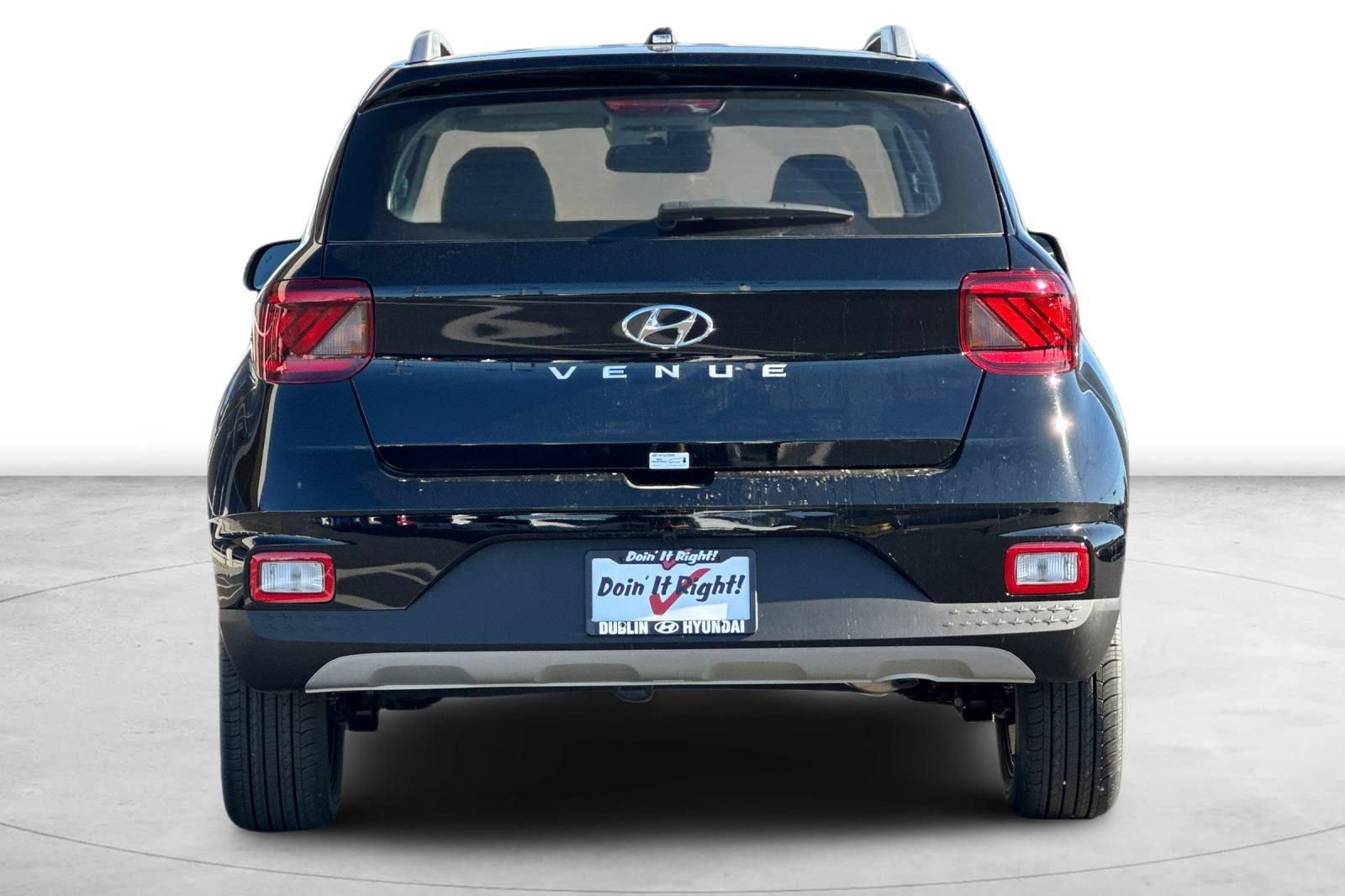 Certified 2026 Hyundai Venue SEL FWD image 6