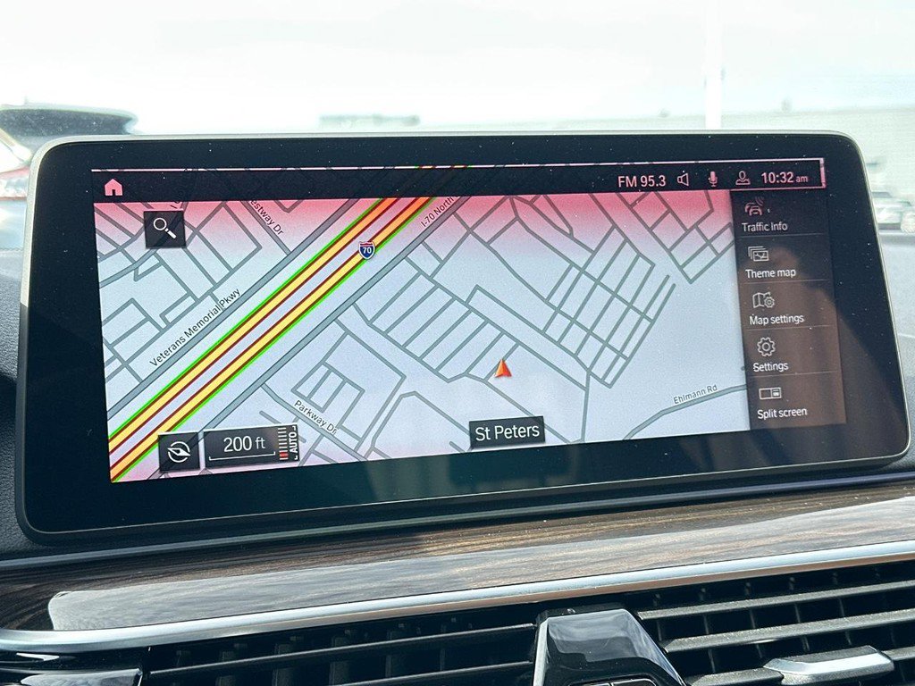 Used 2022 BMW 530i xDrive w/ Premium Package image 27