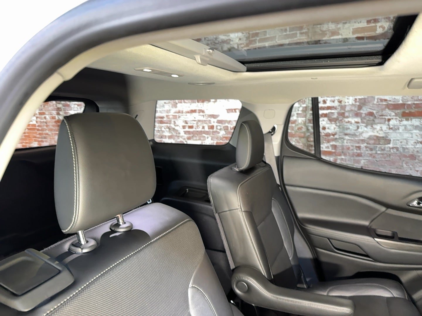 Used 2019 GMC Acadia SLT w/ LPO, Black Accent Package AWD/4WD image 89