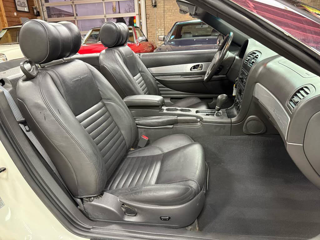Used 2002 Ford Thunderbird RWD image 28