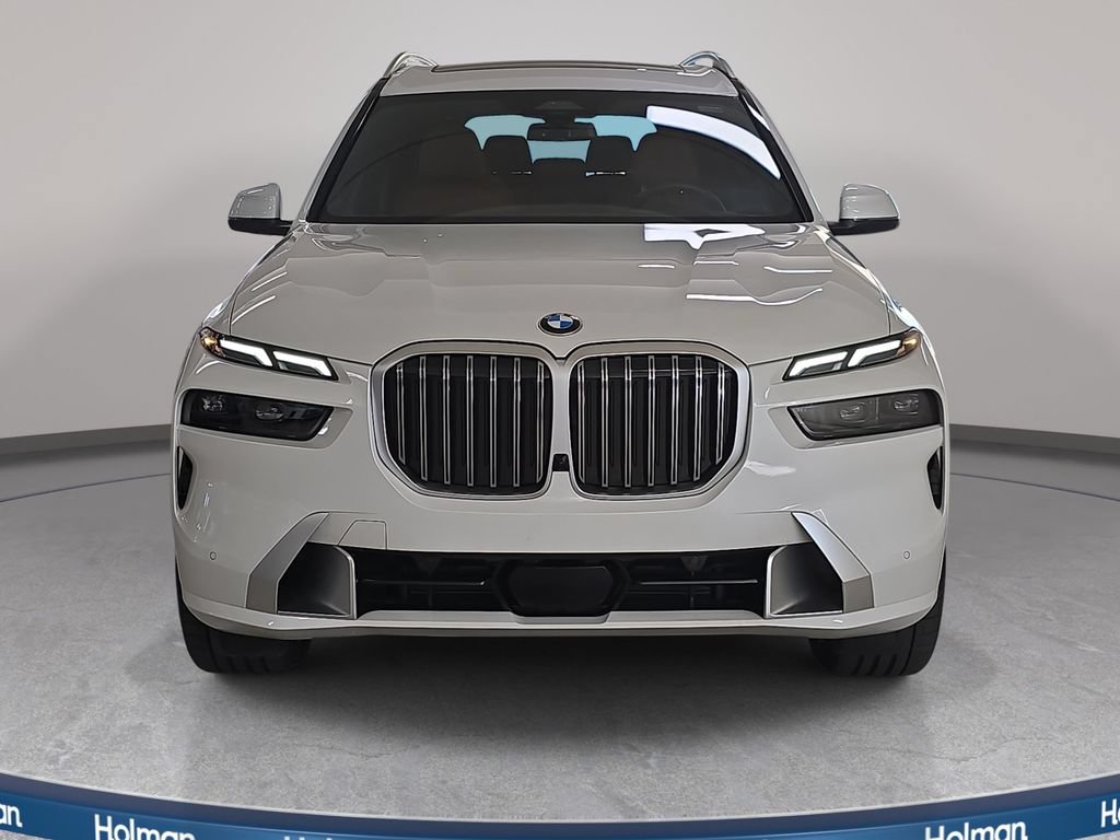 Used 2026 BMW X7 xDrive40i AWD/4WD image 3