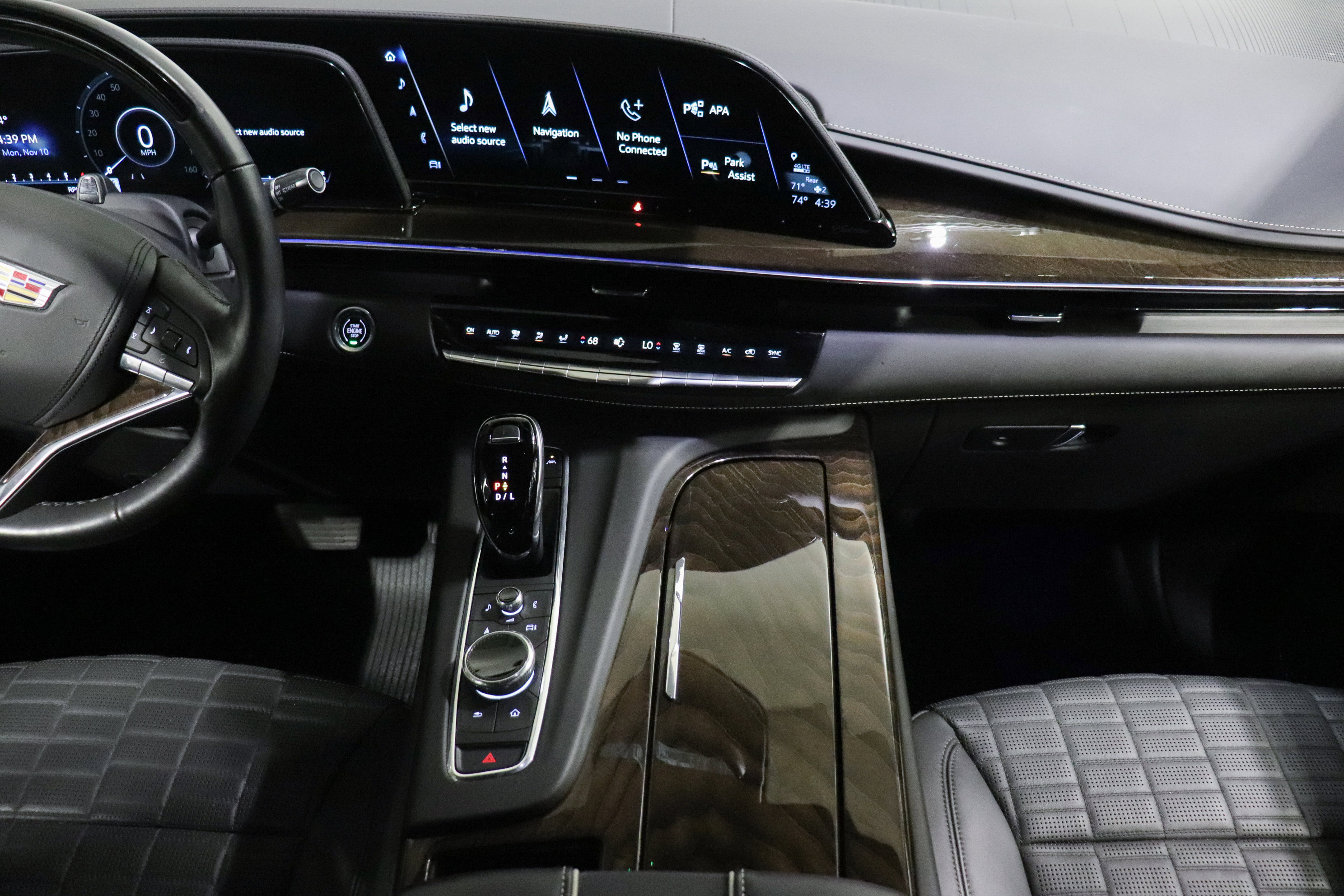 Certified 2023 Cadillac Escalade Sport Platinum w/ LPO, ONYX Package image 33