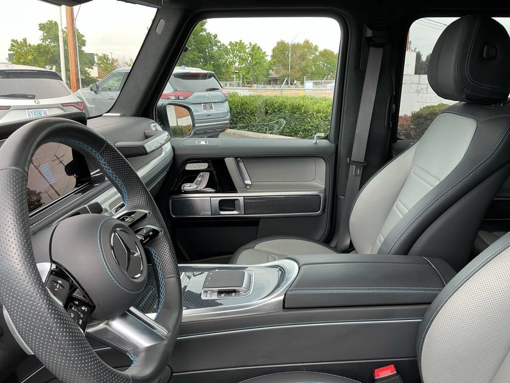 Used 2025 Mercedes-Benz G 580 w/ EQ Technology image 11