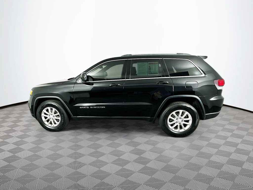 Certified 2021 Jeep Grand Cherokee Laredo w/ Security & Convenience Group AWD/4WD image 7