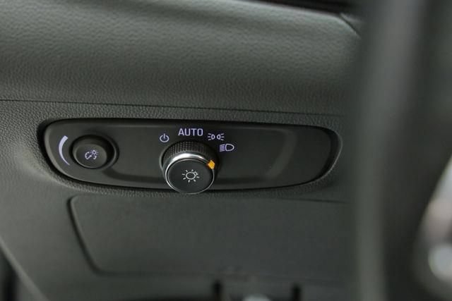 Used 2024 Buick Encore GX Preferred FWD image 24
