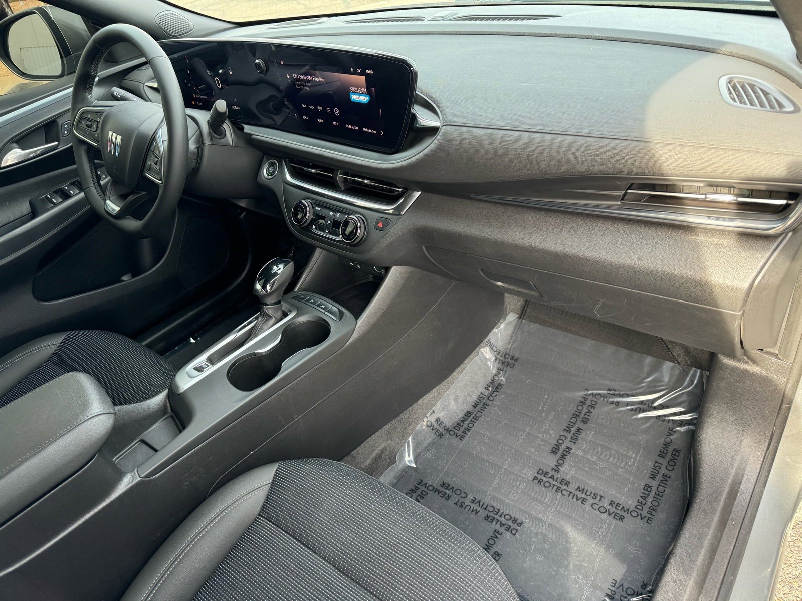 Used 2025 Buick Envista Preferred w/ Convenience I Package image 10