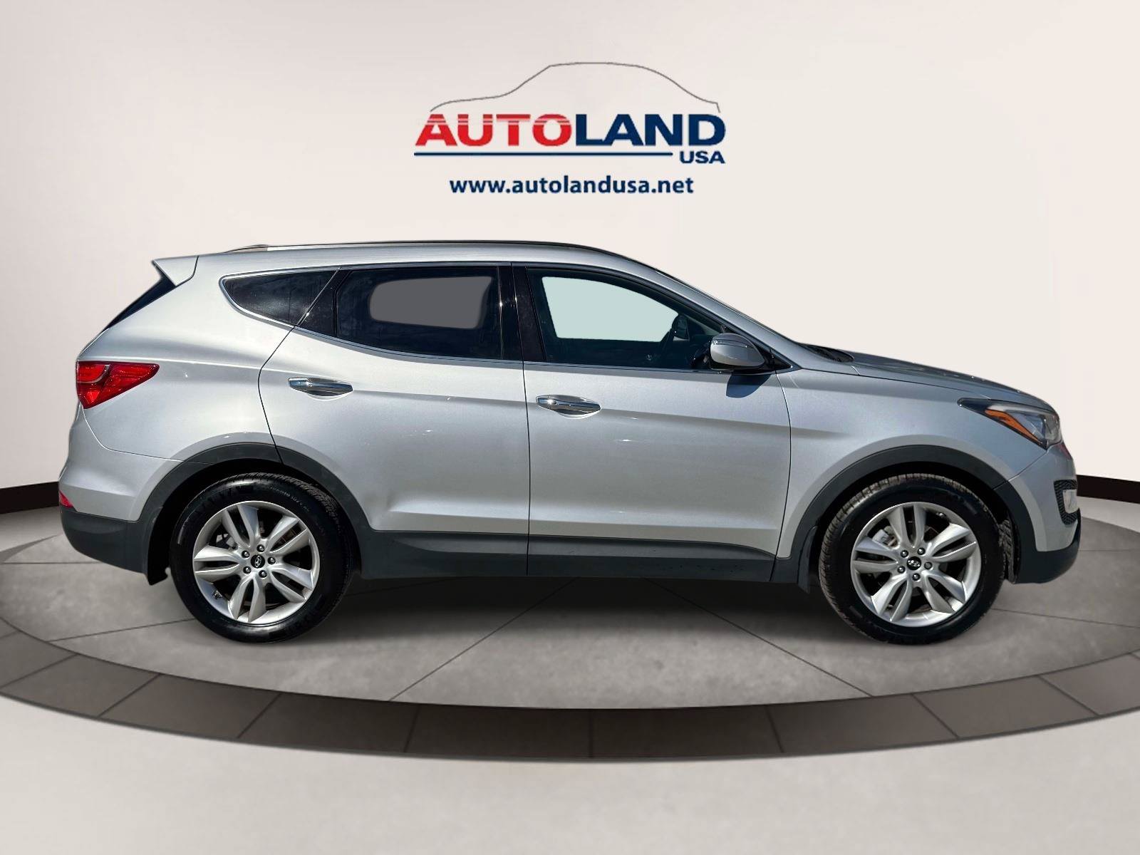 Used 2016 Hyundai Santa Fe Sport 2.0T w/ Option Group 05 AWD/4WD image 3