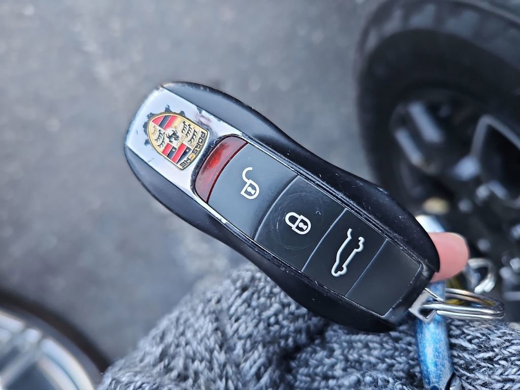 Used 2017 Porsche Macan Base image 37