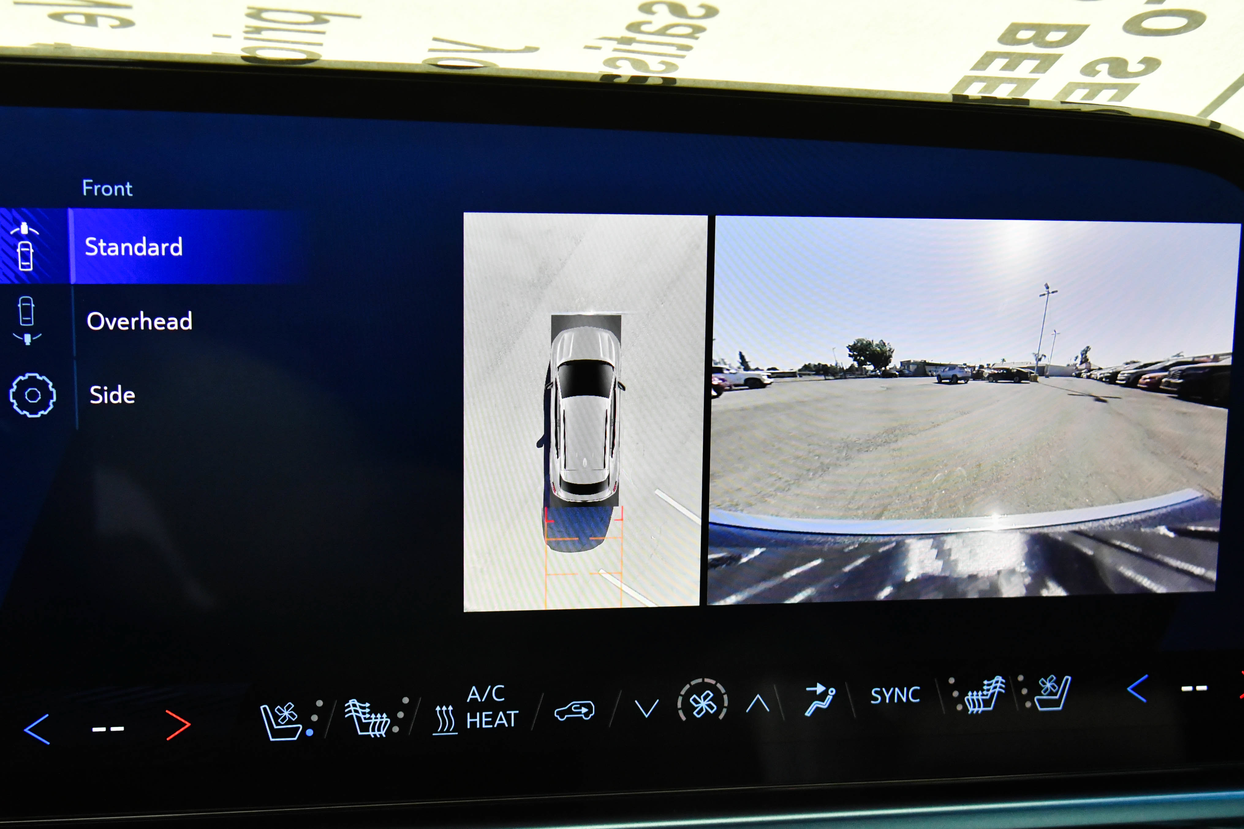 Used 2024 Chevrolet Equinox EV LT FWD image 23