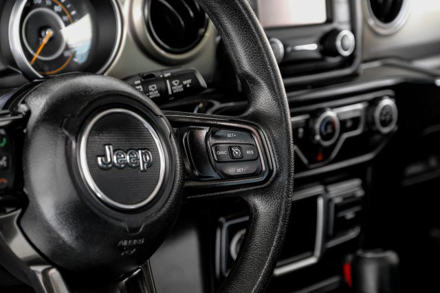 Used 2020 Jeep Wrangler Sport AWD/4WD image 15
