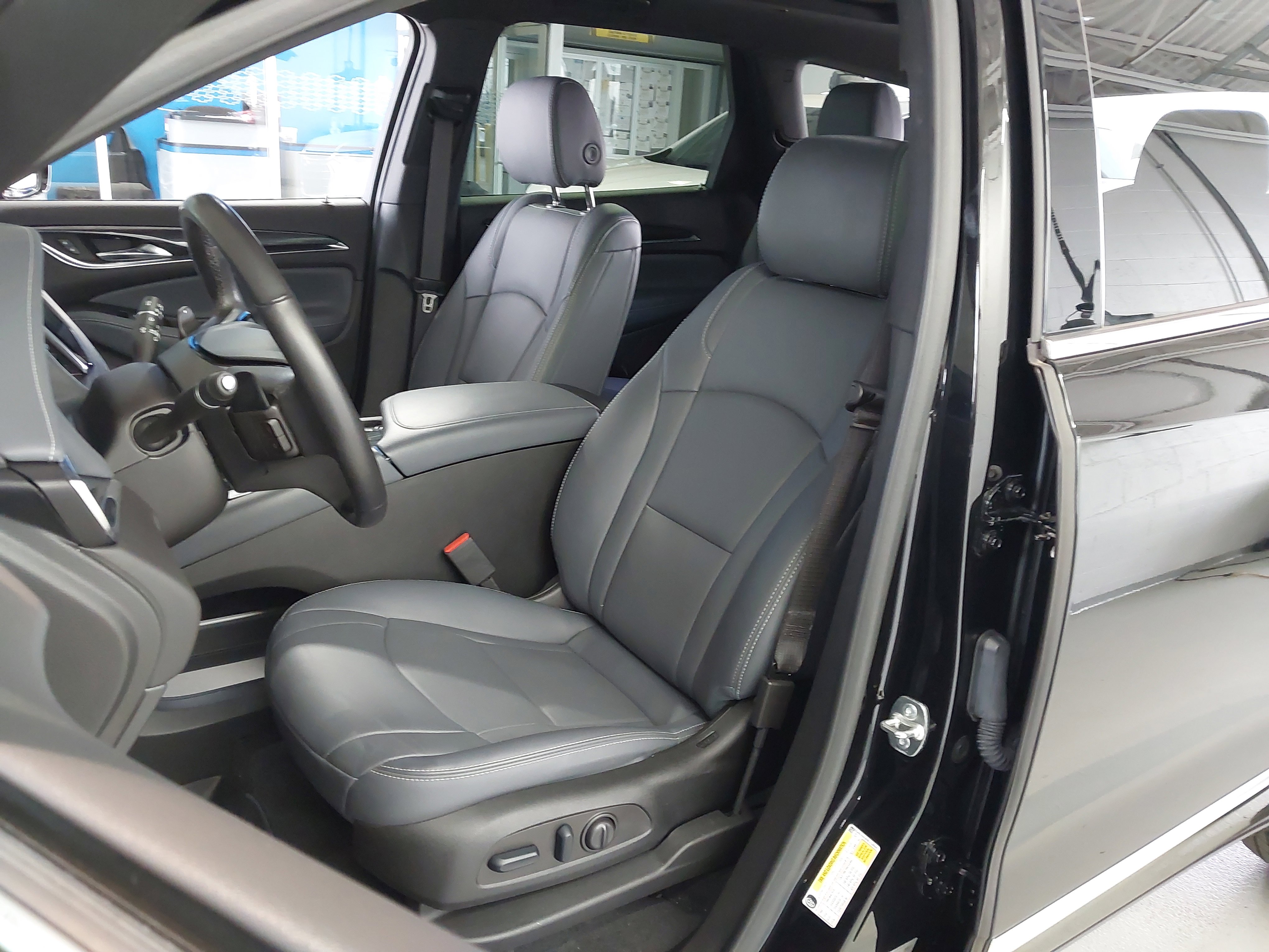 Used 2024 Buick Enclave Essence w/ Experience Buick Package AWD/4WD image 23