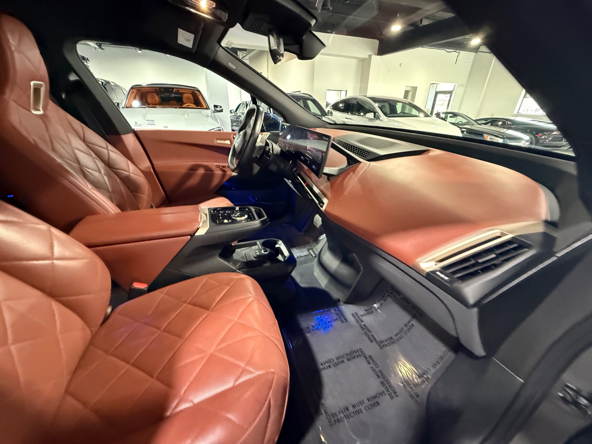 Used 2023 BMW iX xDrive50 w/ Sport Package AWD/4WD image 44