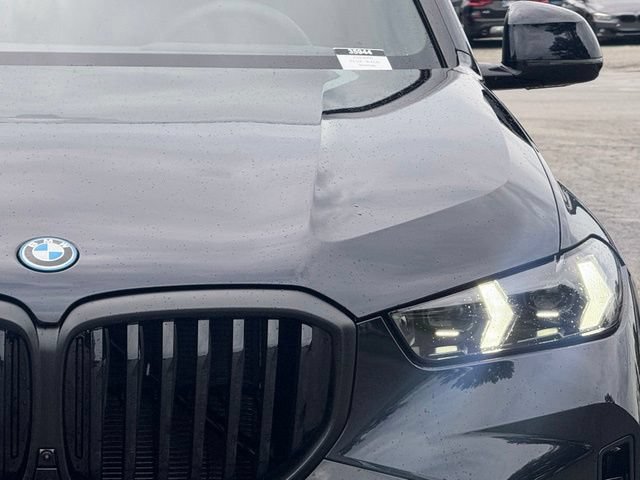 New 2026 BMW X5 xDrive50e w/ M Sport Package AWD/4WD image 10
