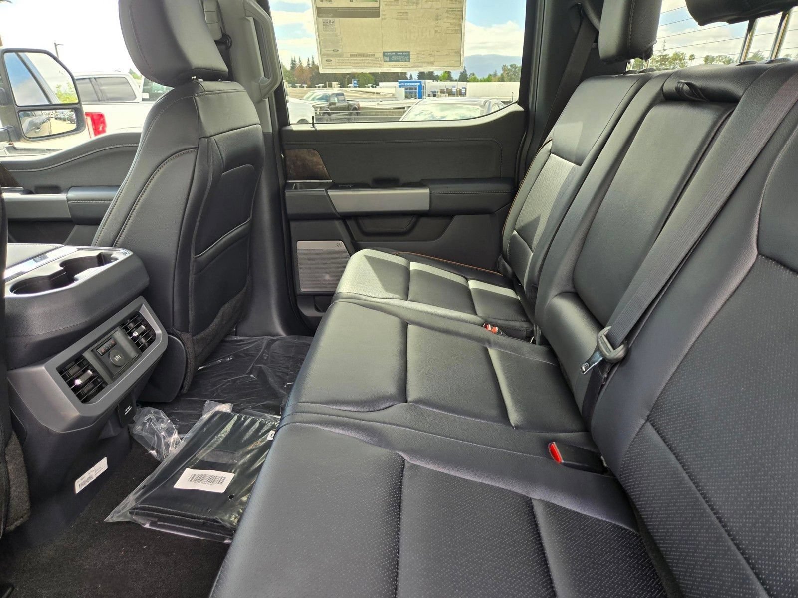 New 2026 Ford F250 4x4 Crew Cab Super Duty image 9