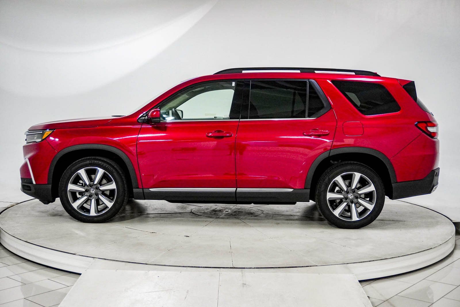 Certified 2025 Honda Pilot Elite image 5
