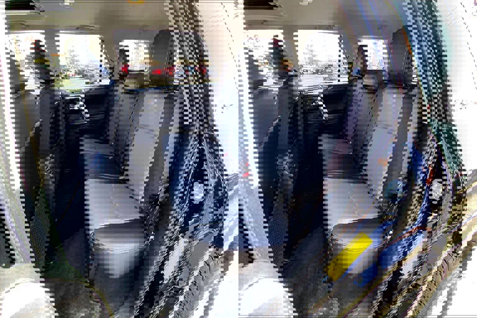 Used 2018 Toyota 4Runner SR5 Premium image 20