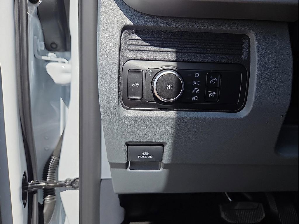 New 2026 Ford F350 XL AWD/4WD image 15
