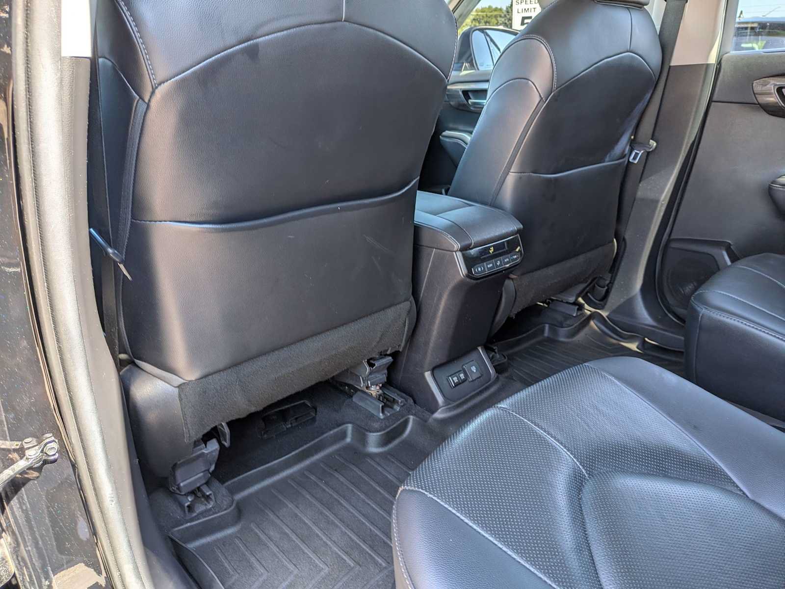 Used 2020 Toyota Highlander Limited AWD/4WD image 17