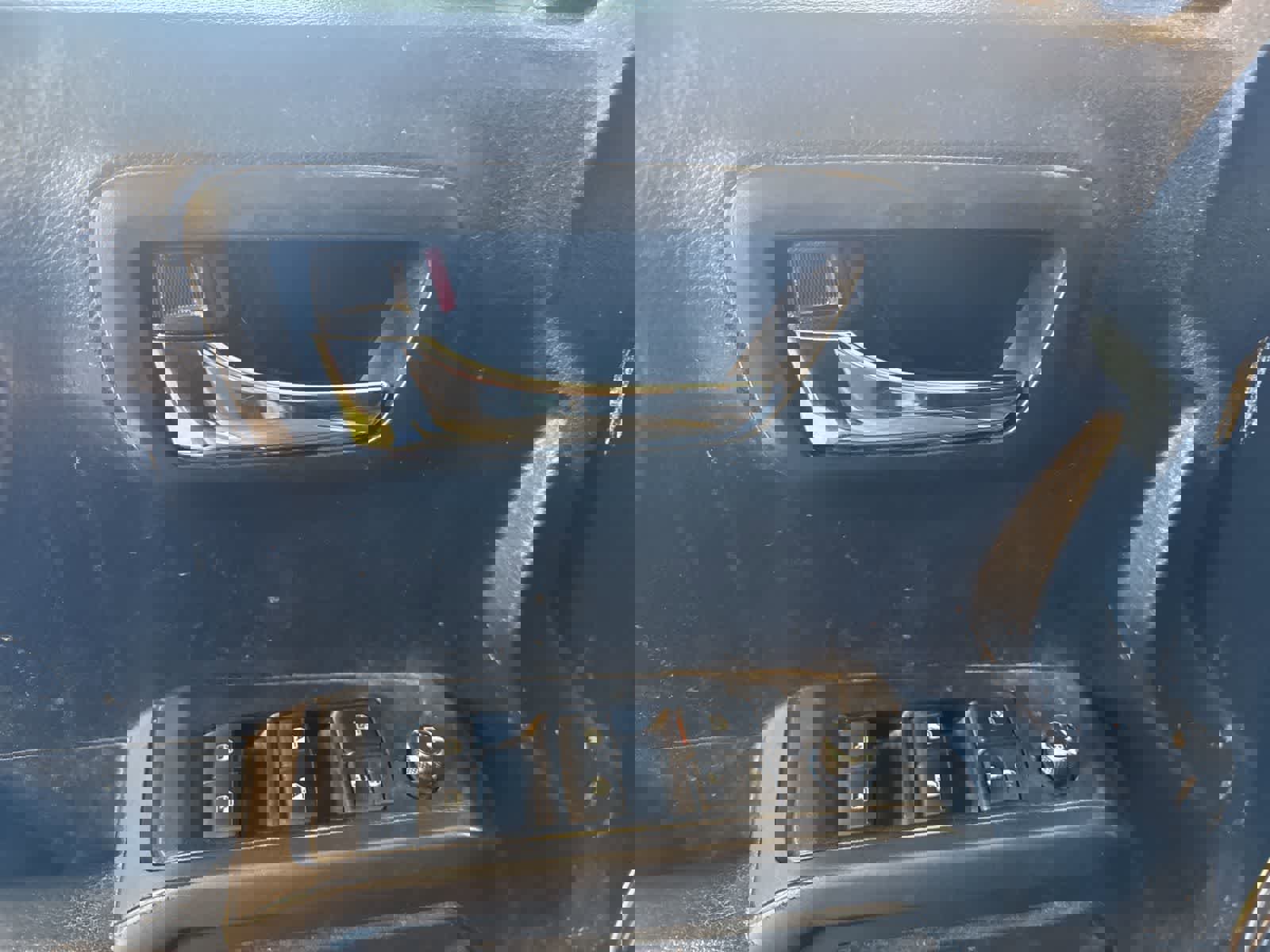 Used 2018 Toyota Tacoma TRD Off-Road w/ Technology Package image 16