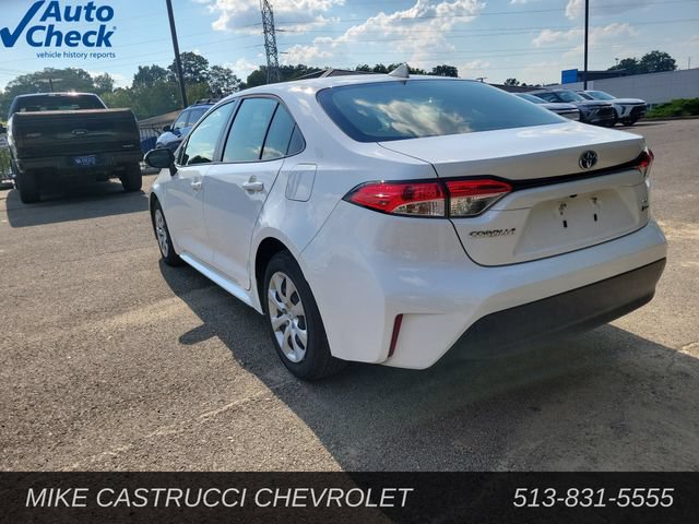Used 2025 Toyota Corolla LE FWD image 3