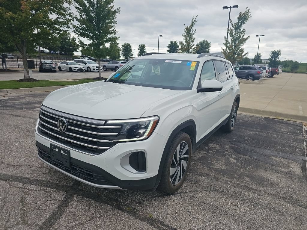 Used 2025 Volkswagen Atlas SE