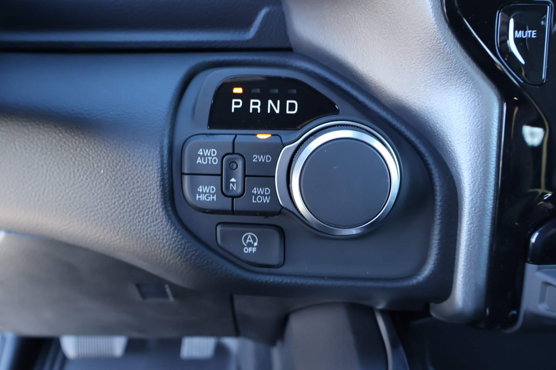 New 2026 RAM 1500 Big Horn AWD/4WD image 9
