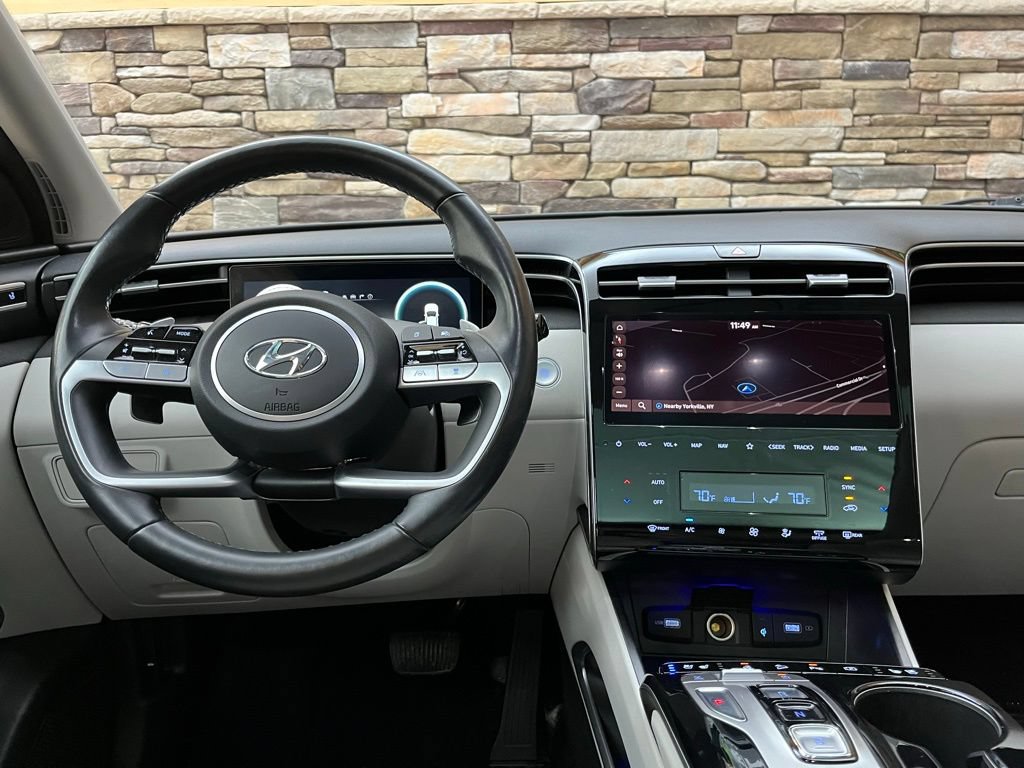 Used 2023 Hyundai Tucson Limited AWD/4WD image 16