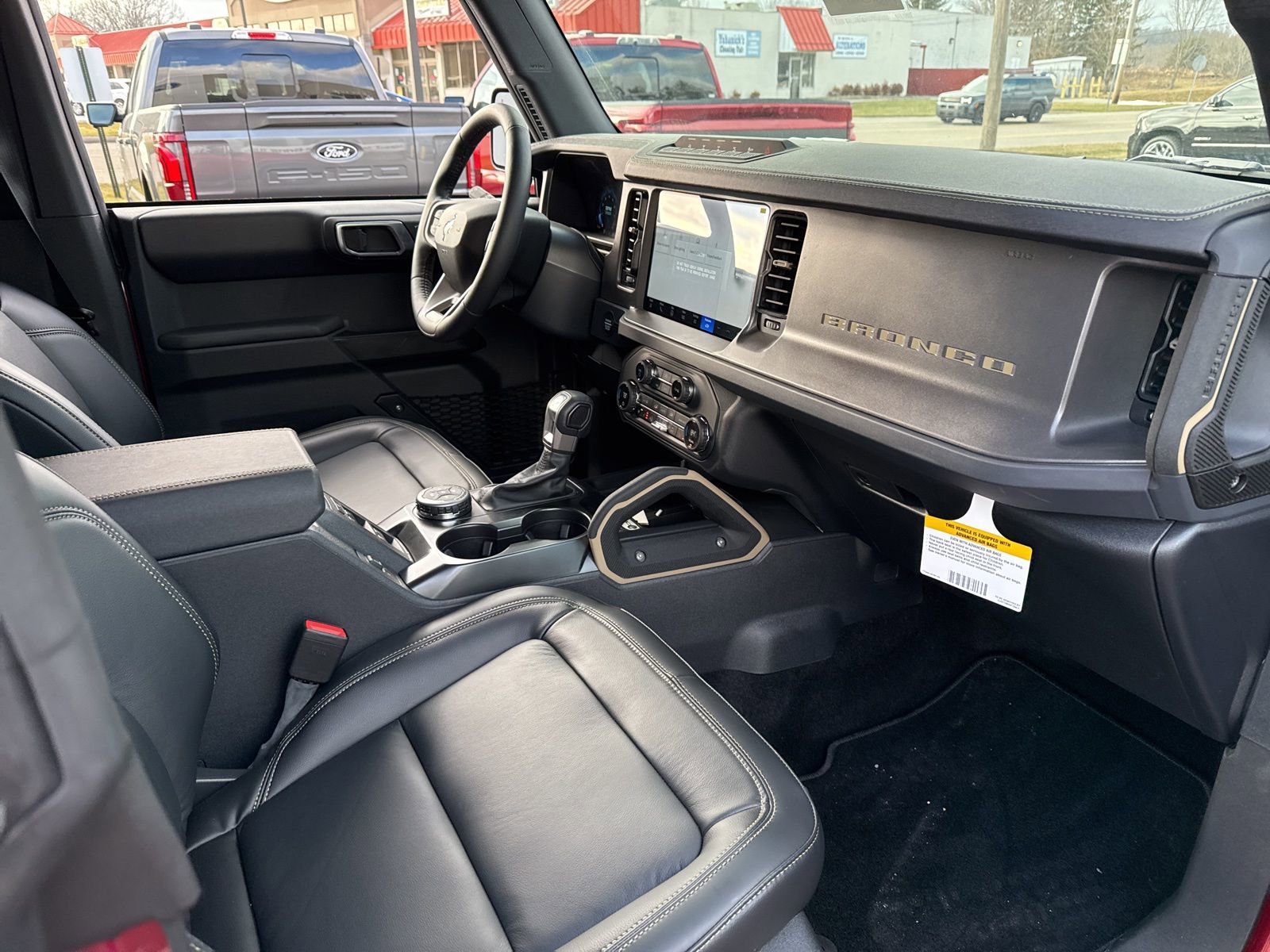 New 2025 Ford Bronco Badlands image 30