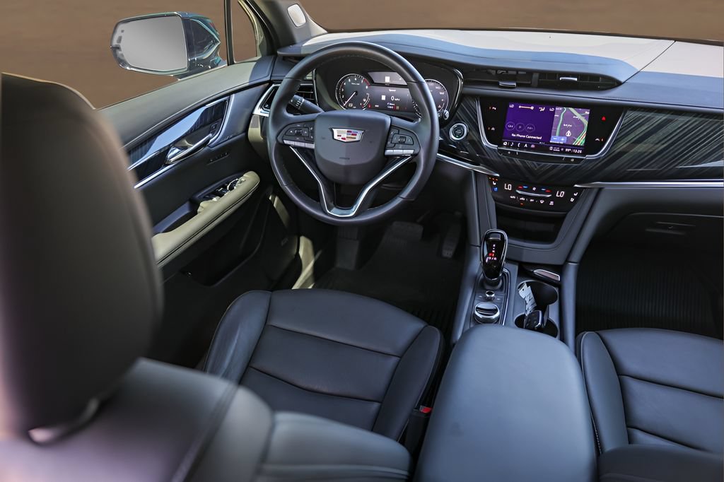 Certified 2024 Cadillac XT6 Premium Luxury AWD/4WD image 28