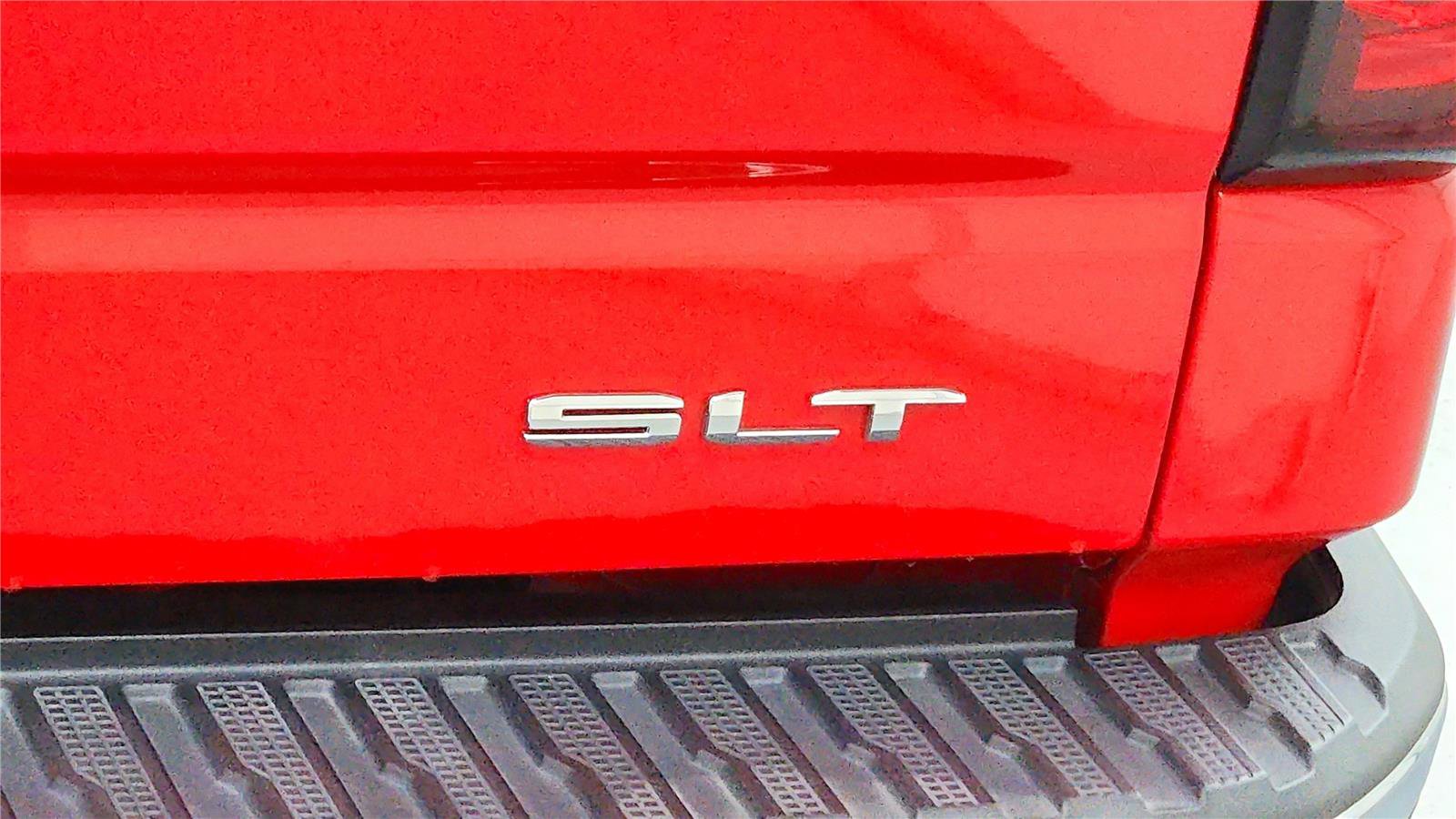 Used 2020 GMC Sierra 1500 SLT image 33