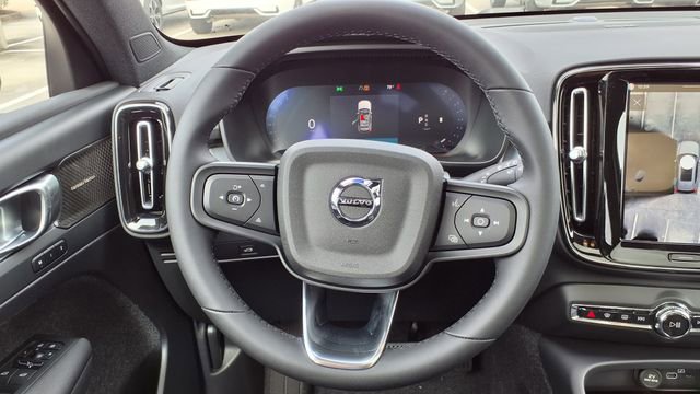 New 2026 Volvo XC40 B5 Ultra w/ Protection Package Premier AWD/4WD image 20