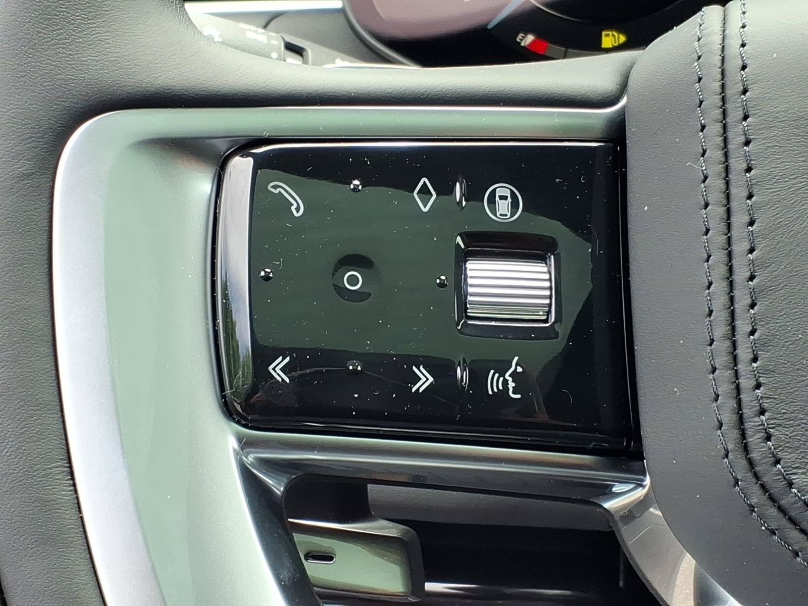 New 2026 Land Rover Range Rover SE AWD/4WD image 16