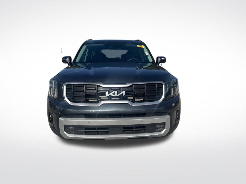 Used 2024 Kia Telluride SX w/ Towing Package image 2