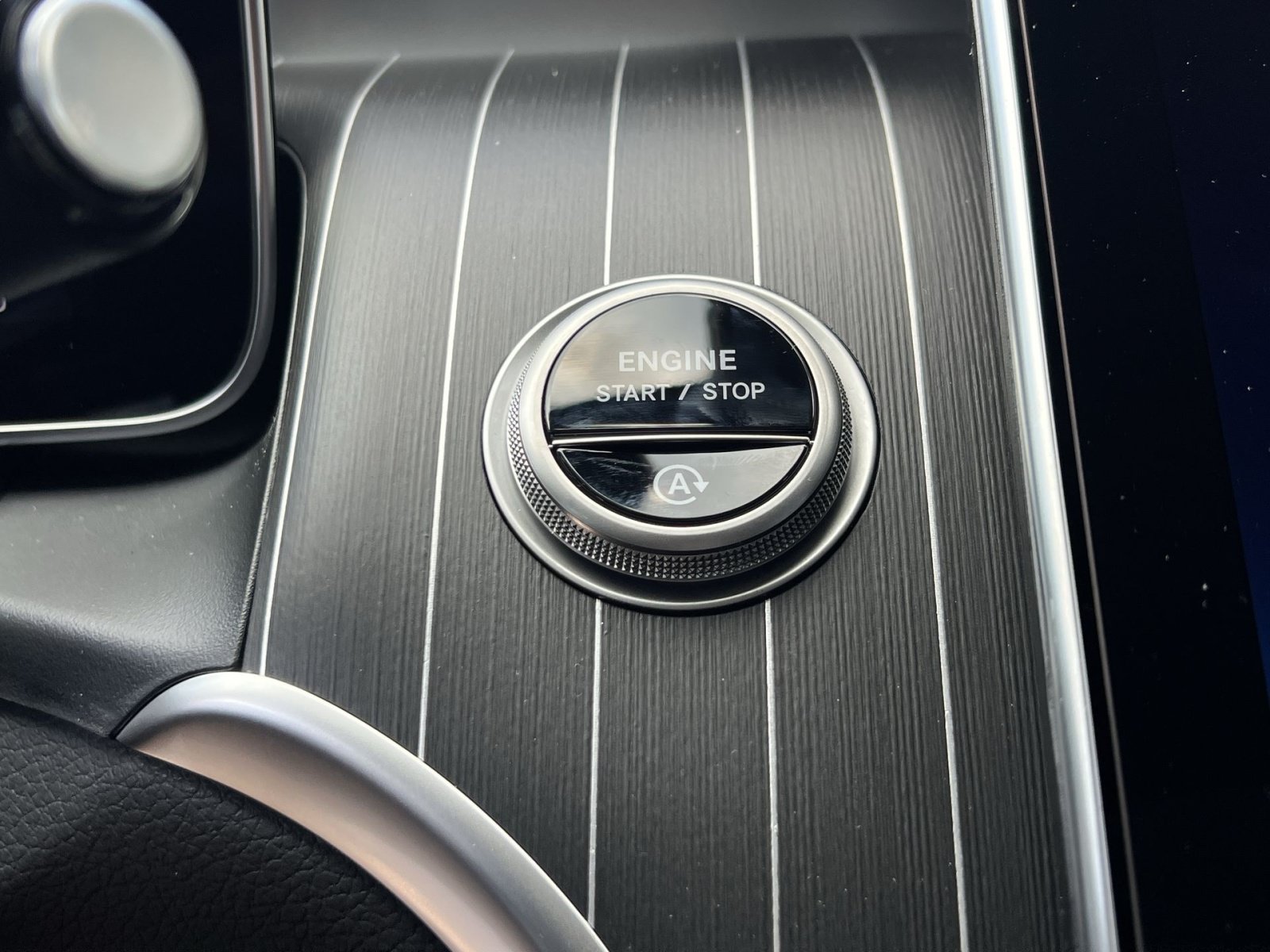 New 2026 Mercedes-Benz GLC 300 4MATIC image 38