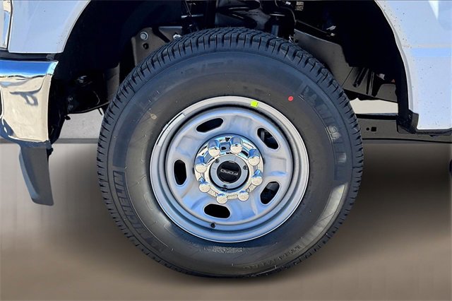 New 2026 Ford F250 XL w/ FX4 Off-Road Package image 11