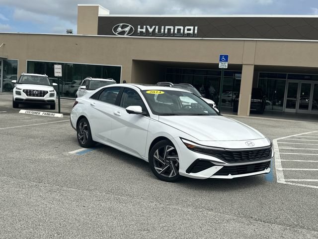 Certified 2024 Hyundai Elantra Limited