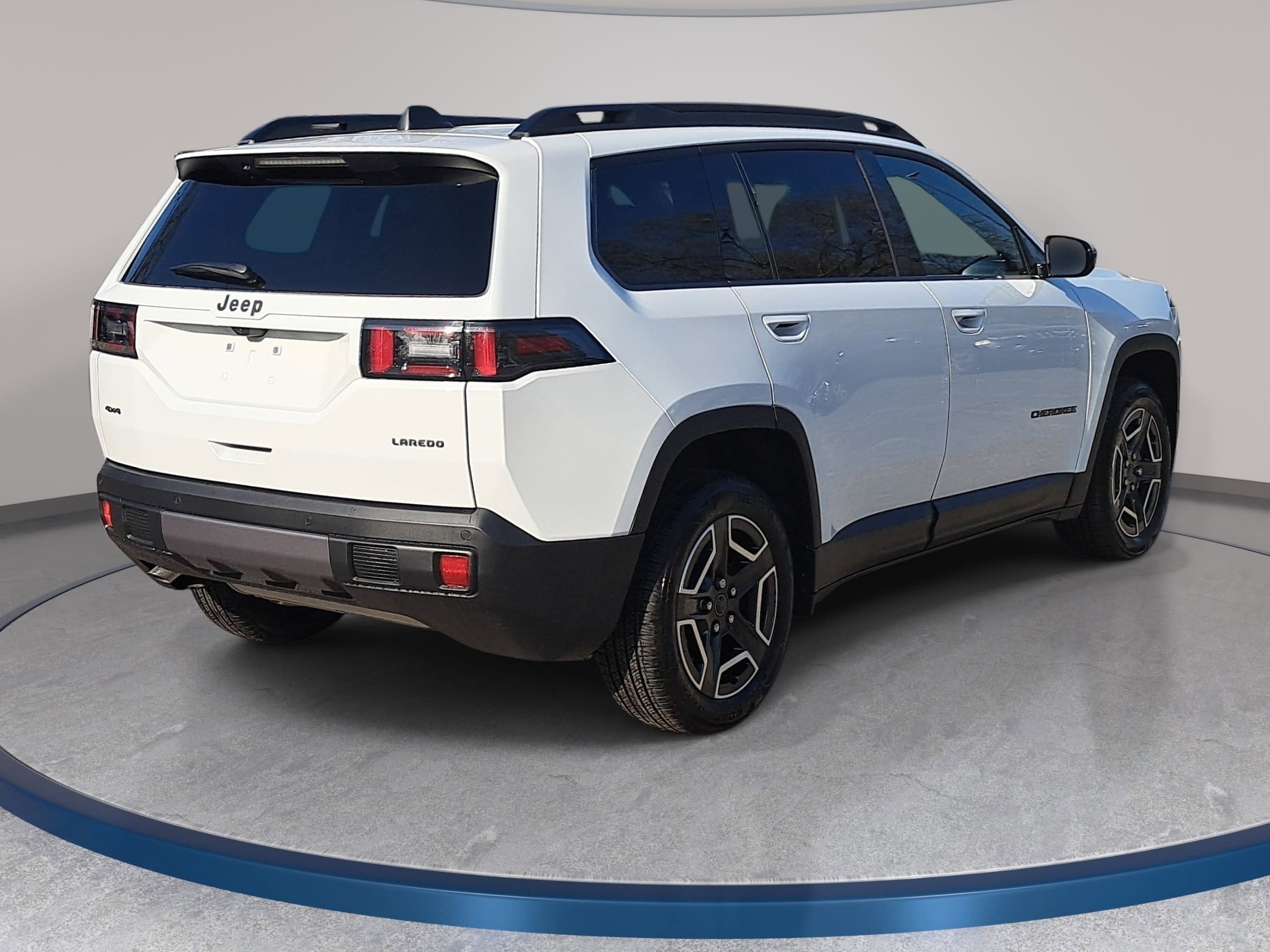 New 2026 Jeep Cherokee Laredo AWD/4WD image 5